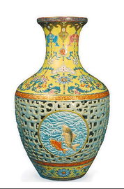2010年中國(guó)文物藝術(shù)品拍賣市場(chǎng) 成交額突破502億，億元拍品引領(lǐng)風(fēng)潮