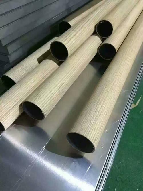 護墻板包覆機 廠家直銷_供應(yīng)產(chǎn)品_濟南林木機械有限公司銷售部